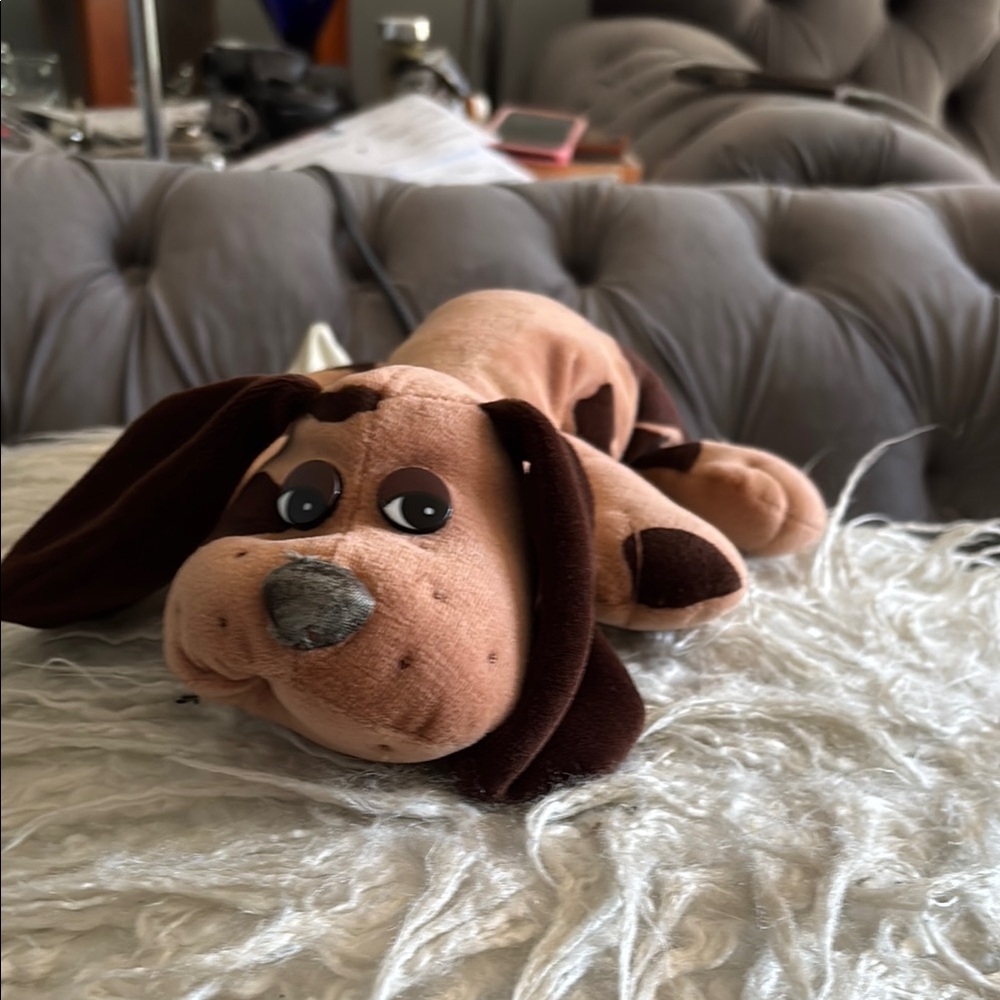 Vintage 80's Pound Puppy